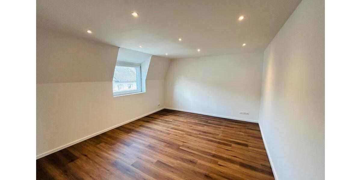 Etagenwohnung Mönchengladbach Süd - 2.5 Zimmer, 74 m&sup2;, 870&euro; | Angebot:25709757