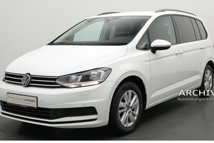 VW Touran 44.341 km 26.488 &euro; Leverkusen 51379
