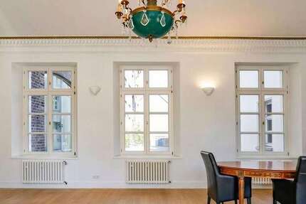 Haus Düsseldorf Stadtbezirk 5 - 9 Zimmer, 501 m&sup2;, 12.525&euro; | Angebot:26463852