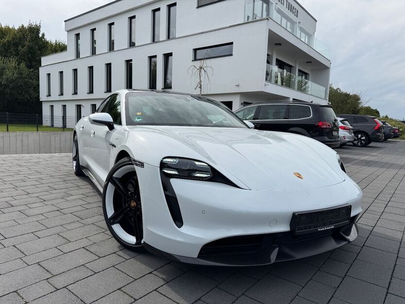 Porsche Taycan 79.000 km 86.990 € Köln 51105