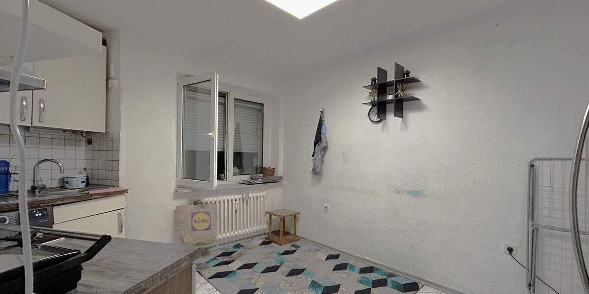 Etagenwohnung Duisburg Untermeiderich - 3 Zimmer, 82 m&sup2;, 129.000&euro; | Angebot:25686842