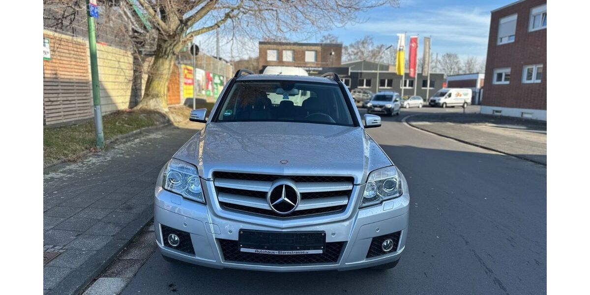 Mercedes-Benz GLK 320 191.000 km 9.200 &euro; Neuss 41460