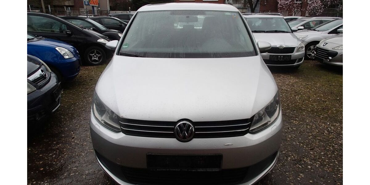 VW Touran 289.000 km 5.299 &euro; Oberhausen 46149