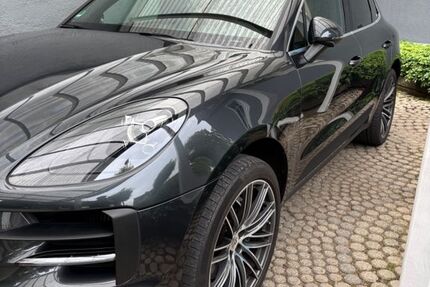 Porsche Macan 106.000 km 4.250 &euro; Solingen 42653