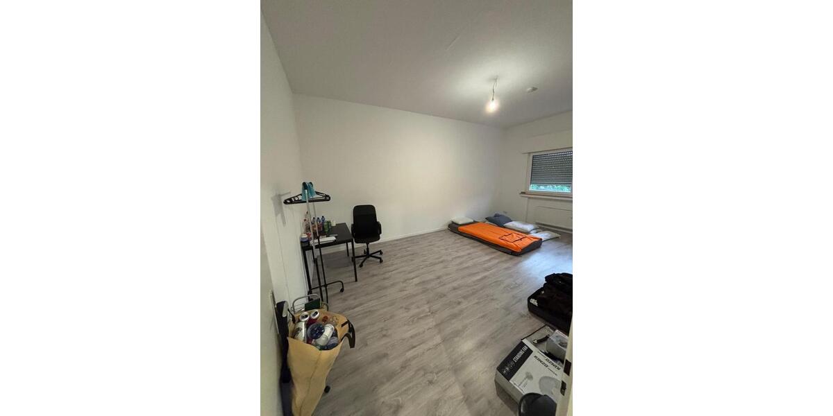 Frisch renovierte, 1-Zimmer-Wohnung im EG in Duisburg 1 zimmer