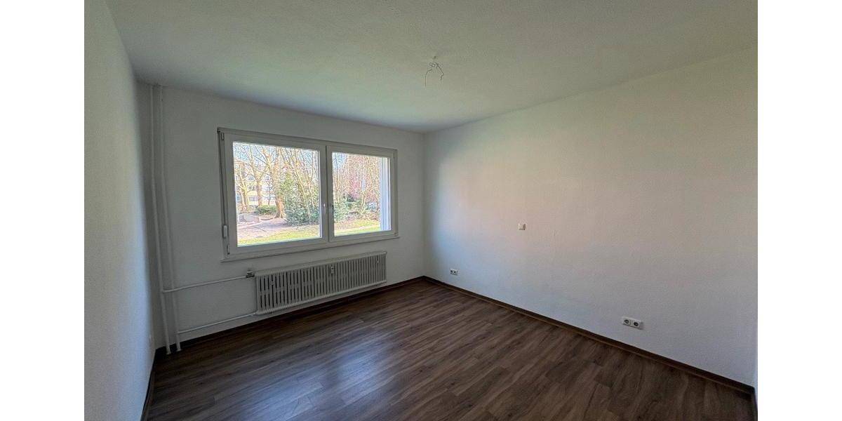 Erdgeschoßwohnung Düsseldorf Stadtbezirk 6 - 3 Zimmer, 66 m&sup2;, 1.070&euro; | Angebot:26222233