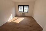 Etagenwohnung Düsseldorf Heerdt - 3 Zimmer, 80 m&sup2;, 1.400&euro; | Angebot:25647879