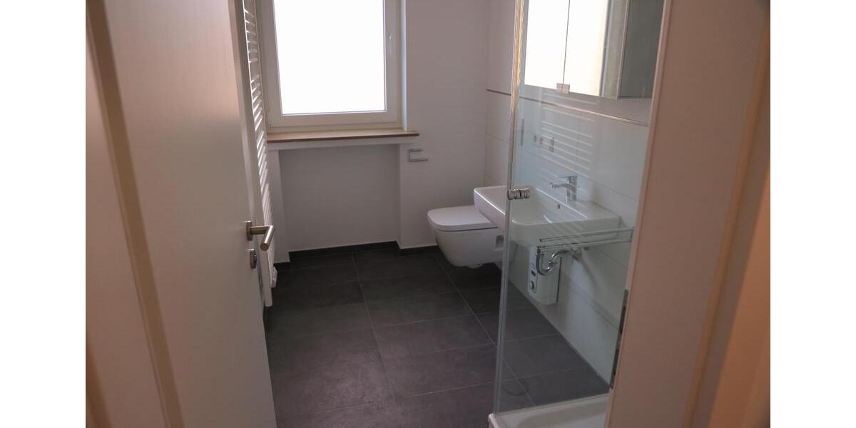 4 Zimmer Wohnung mit Balkon Erstbezug nach Kernsanierung 4 zimmer