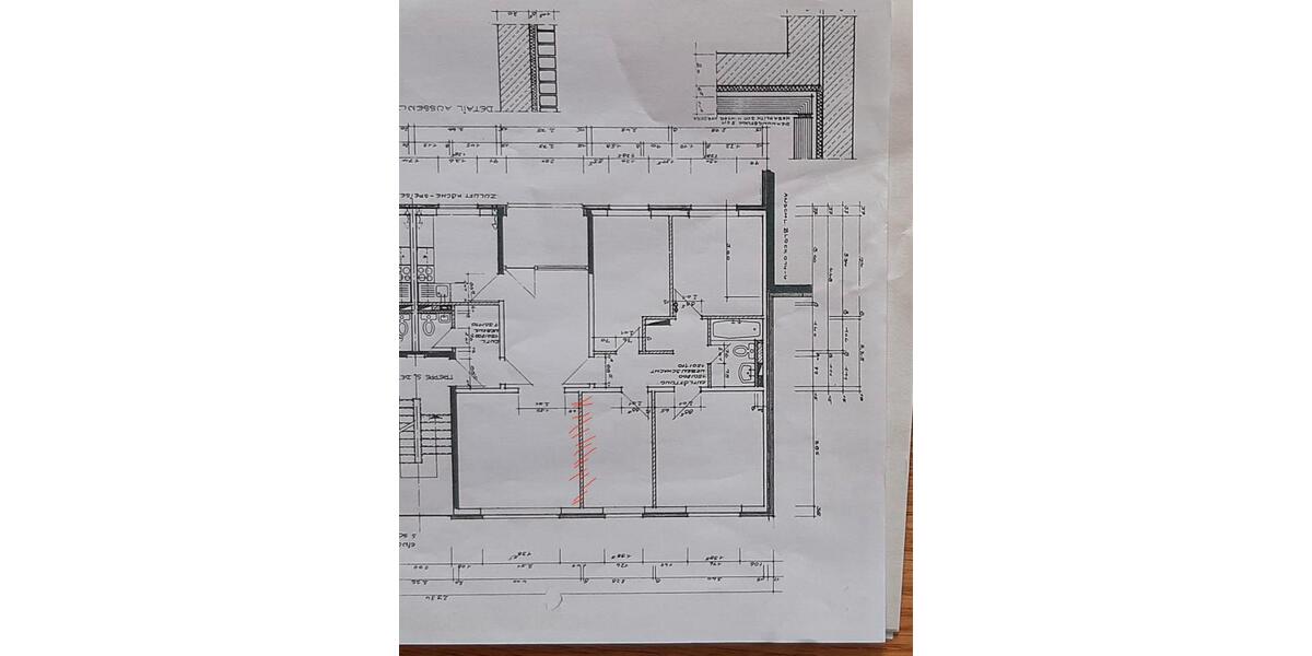 Dachgeschoßwohnung Mönchengladbach West - 4 Zimmer, 93 m&sup2;, 180.000&euro; | Angebot:27077729