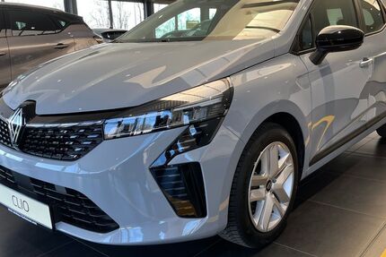 Renault Clio 1.990 km 21.980 &euro; Langenfeld 40764