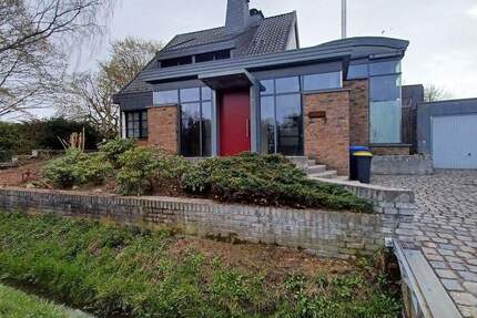 Haus Korschenbroich - 8 Zimmer, 250 m&sup2;, 1.100.000&euro; | Angebot:25769449