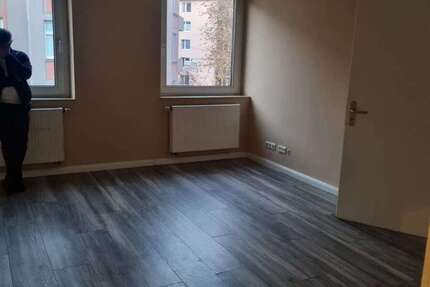 Wohnung zum Mieten in Düsseldorf 1.200 € 78 m² 3 zimmer