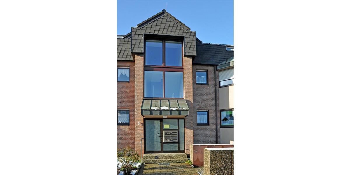 Dachgeschoßwohnung Solingen Burg - 3 Zimmer, 75 m&sup2;, 650&euro; | Angebot:25640163