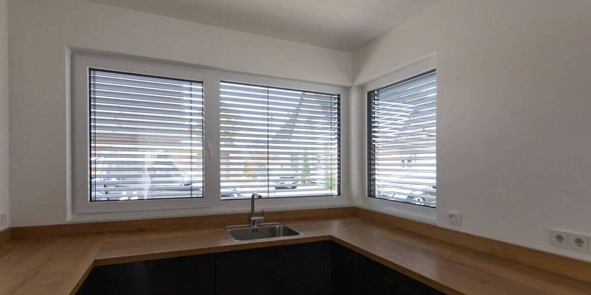 Doppelhaushälfte Neuss Reuschenberg - 4 Zimmer, 157 m&sup2;, 2.650&euro; | Angebot:26892236