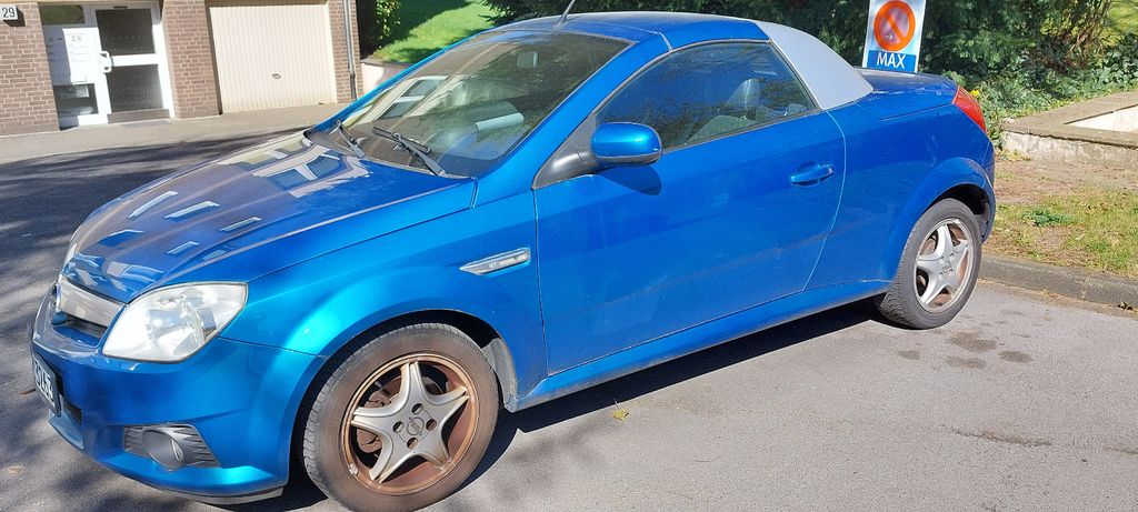 Opel Tigra 164.134 km 900 &euro; Ratingen 40885