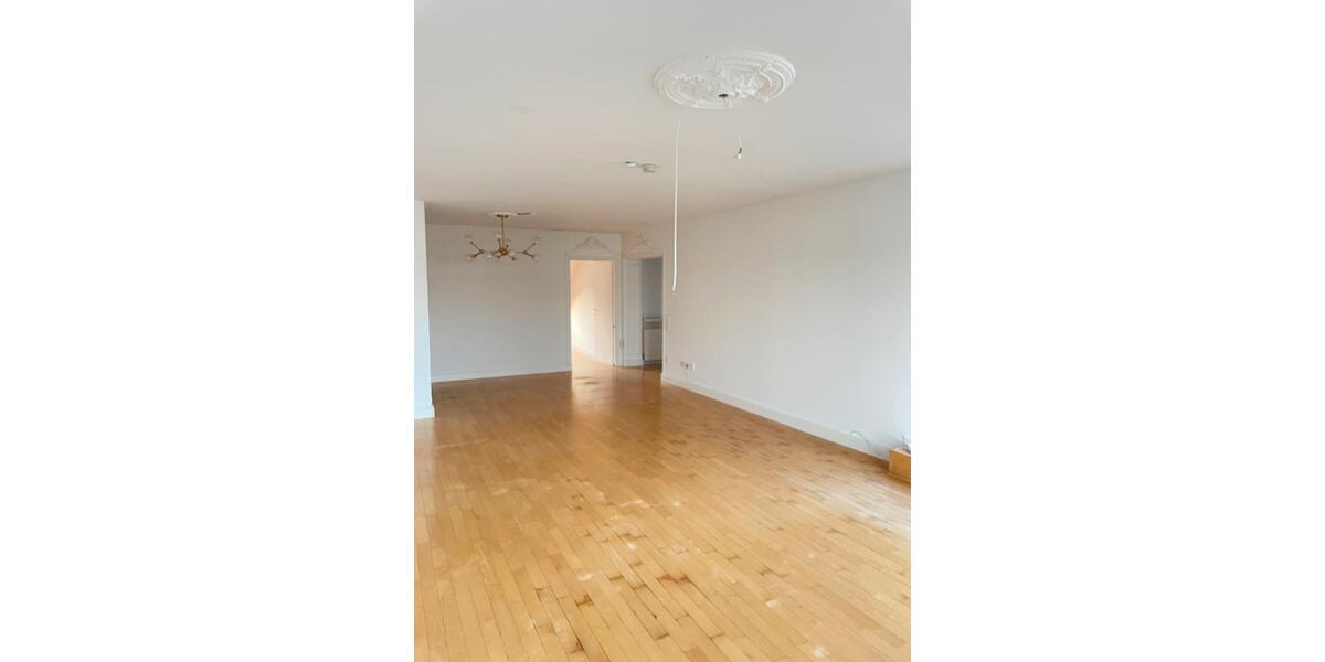 Wunderschöne helle Wohnung mit traumhafter Dachterrasse 3 zimmer