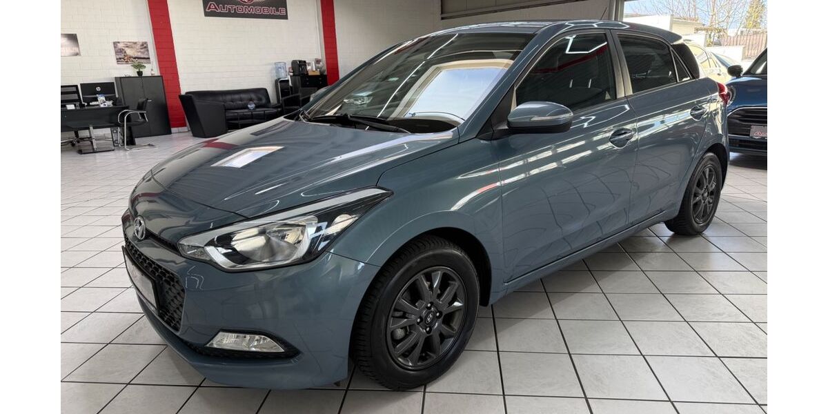 Hyundai i20 70.000 km 9.750 &euro; Leverkusen 51371