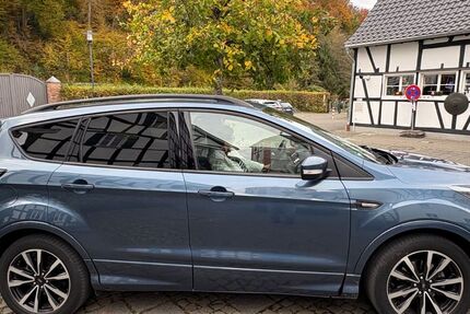 Ford Kuga 56.490 km 14.900 € Odenthal 51519