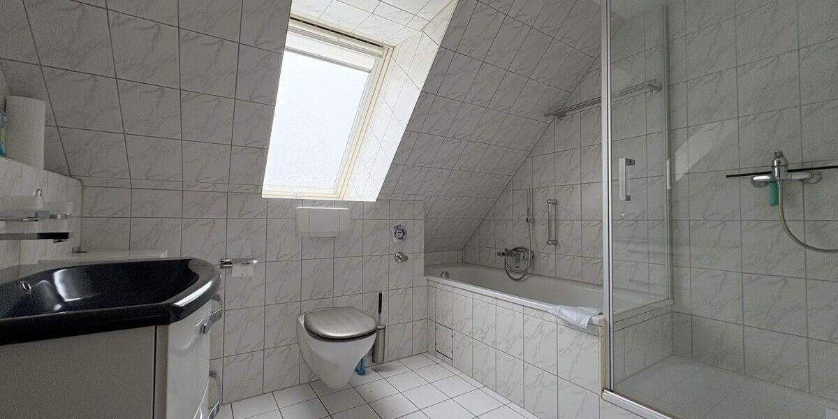 Etagenwohnung Meerbusch Büderich - 2 Zimmer, 83 m&sup2;, 960&euro; | Angebot:25708250