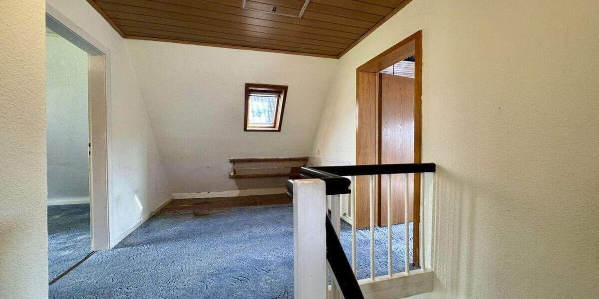 Aus Alt mach Neu! Freistehendes Einfamilienhaus mit großem Garten in Mettmann 3 zimmer