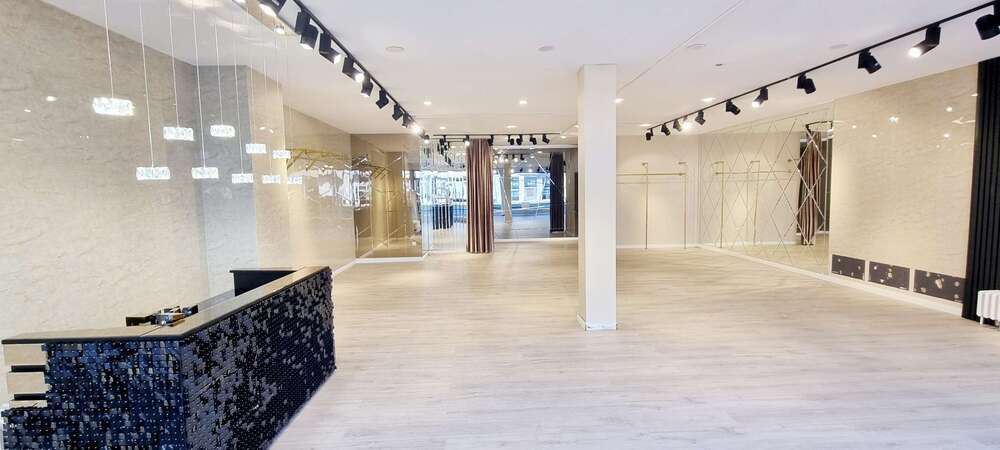 Einzelhandel in Düsseldorf 1.999 € 83.55 m²