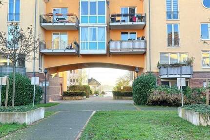 2-Zimmer-Wohnung leer stehend mit Sonnenbalkon und TG-Stellplatz auf Erbbaugrundstück in Rheinlage 2 zimmer