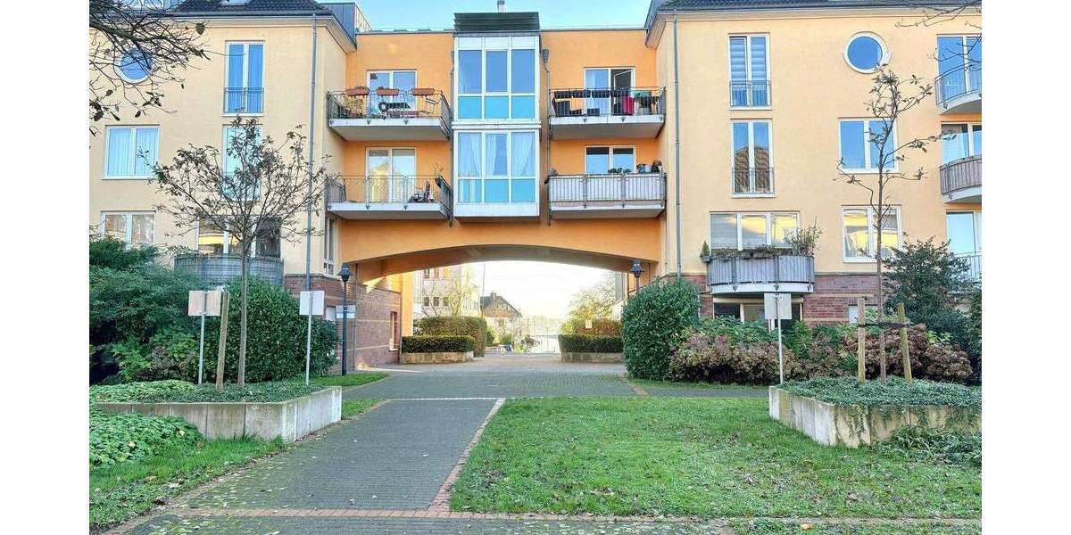 2-Zimmer-Wohnung leer stehend mit Sonnenbalkon und TG-Stellplatz auf Erbbaugrundstück in Rheinlage 2 zimmer