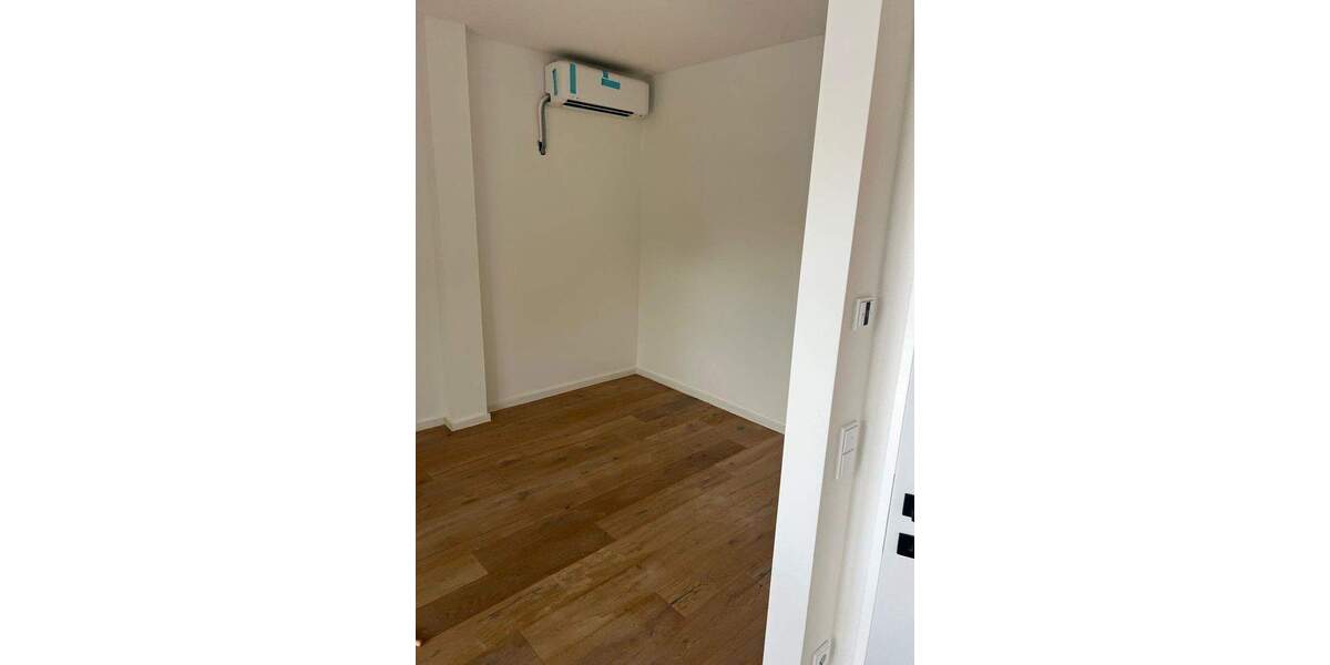 Investoren aufgepasst! Geräumige Doppelhaushälfte mit gehobener Innenausstattung in Meerbusch 6 zimmer