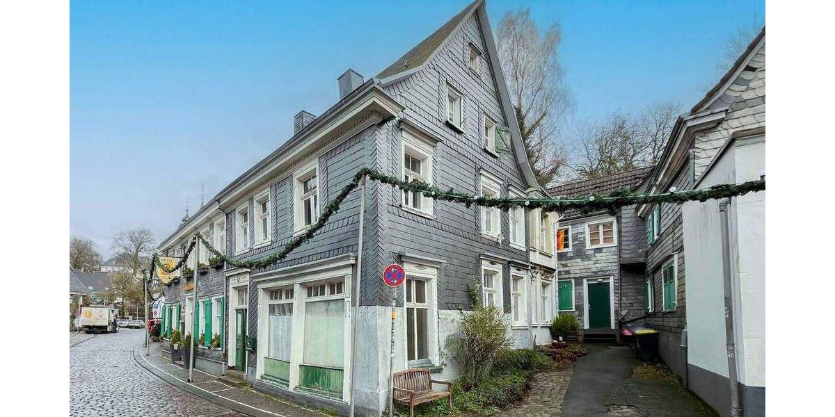 Einfamilienhaus Solingen Gräfrath - 6 Zimmer, 108 m&sup2;, 160.000&euro; | Angebot:25781326