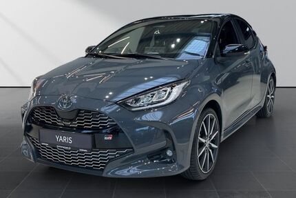 Toyota Yaris 3.100 km 29.480 &euro; Solingen 42719