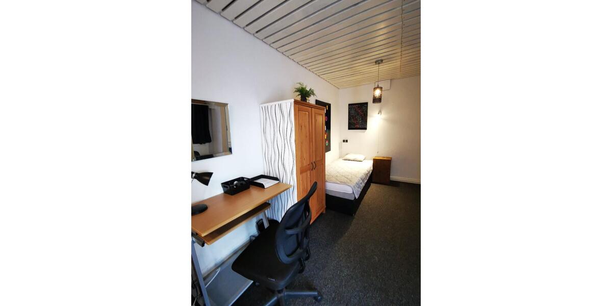 Einmalige Gelegenheit in Remscheid Wohnhaus mit Restaurant 13 zimmer