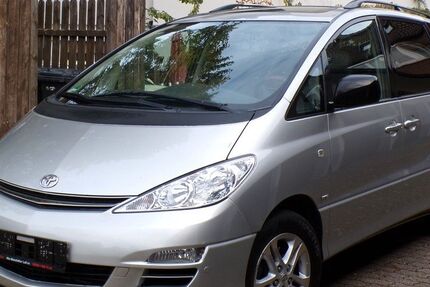 Toyota Previa 218.000 km 5.840 € Düsseldorf 40468