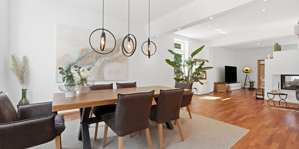Mit 3D: Historischer Charme trifft modernen Wohnkomfort – umfangreich modernisiertes Einfamilienhaus mit Einliegerwohnung. - Einfamilienhaus Solingen Höhscheid | Angebot:26980800