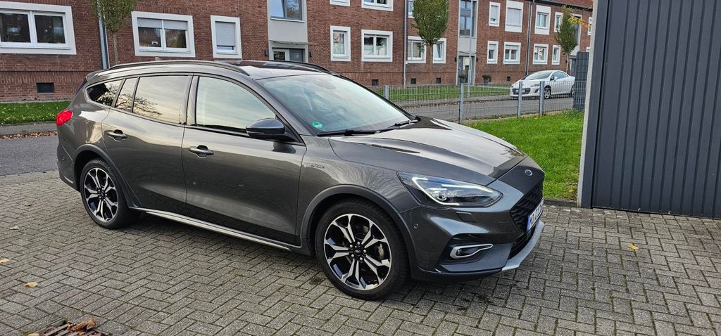 Ford Focus 45.000 km 15.100 &euro; Neukirchen-Vluyn 47506