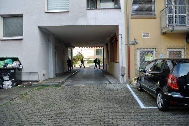 Citylage Mülheim-Mitte Wohn-und Geschäftshaus-Mehrfamilienhaus mit 11 Wohnungen und zwei Gewerbeeinheiten 2 zimmer