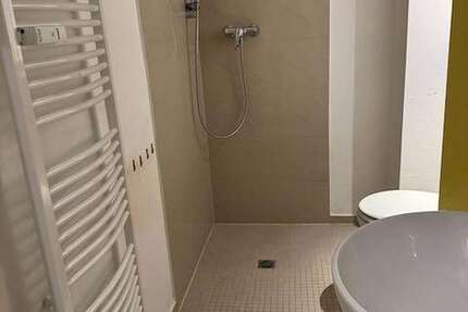 Wohnung zum Kaufen in Düsseldorf 261.000 € 66 m² 2 zimmer