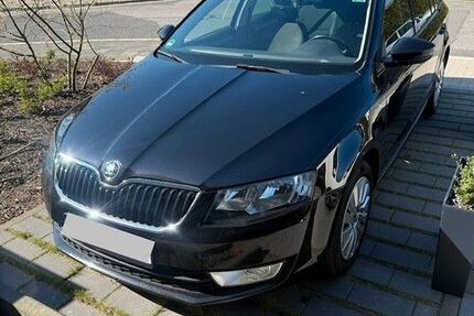 Skoda Octavia 142.885 km 12.500 &euro; Neuss 41462