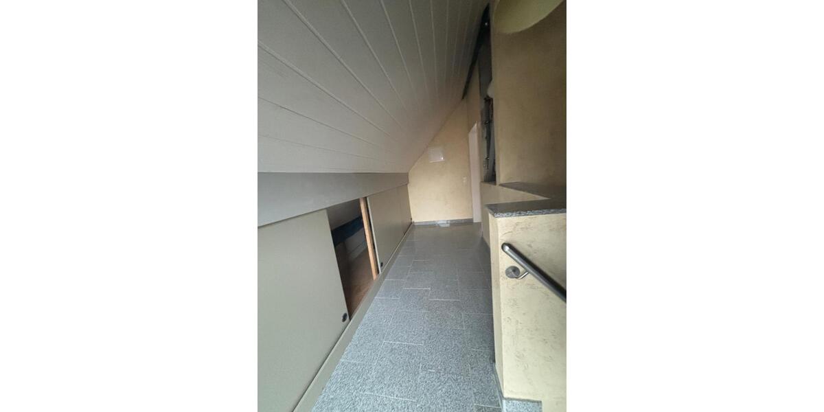 Frisch Renovierte 3 Zimmer Wohnung in ruhiger Lage 3 zimmer