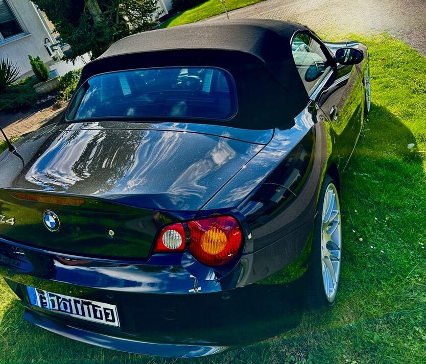 BMW Z4 131.000 km 19.999 € Düsseldorf 40215