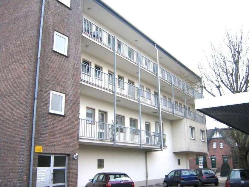 Wohnung zum Mieten in Moers 268 € 38.5 m²