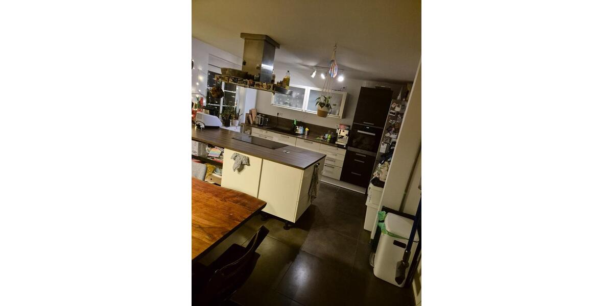 Altbau-Charme trifft Moderne - Generationenhaus von privat 6 zimmer