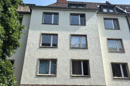 Zentral, ruhig und grün! 3-Zimmer Wohnung mit zwei Balkonen!