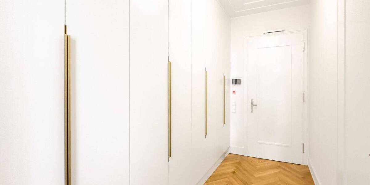 Etagenwohnung Düsseldorf Oberkassel - 2 Zimmer, 63 m&sup2;, 2.205&euro; | Angebot:26543611