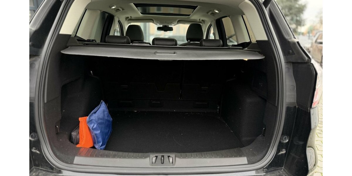 Ford Kuga Vignale / Panorama / Kamera / Keyless GO 34.000 km 20.890 &euro; Mönchengladbach 41066
