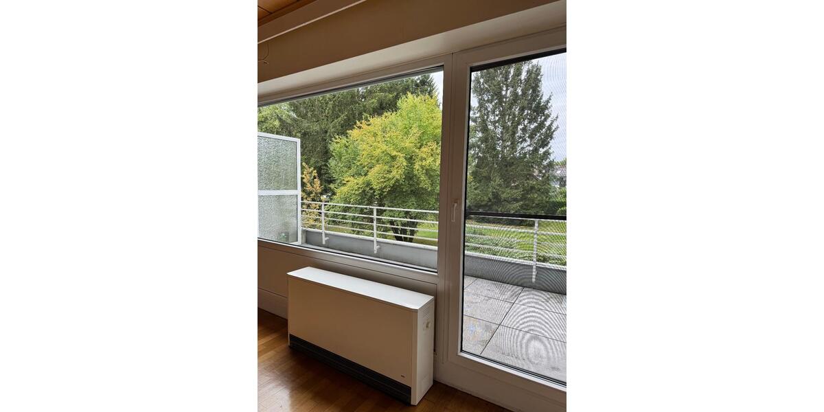 Helle Wohnung mit Balkon und Einbauküche in Mülheim a. d. Ruhr 2.5 zimmer