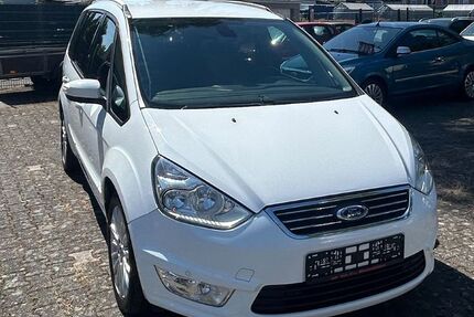 Ford Galaxy 208.000 km 9.100 &euro; Mönchengladbach 41063