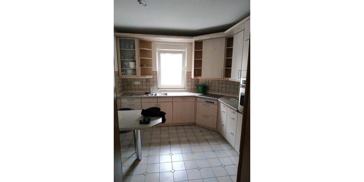 Etagenwohnung Krefeld Hüls - 2 Zimmer, 74 m&sup2;, 850&euro; | Angebot:25760379