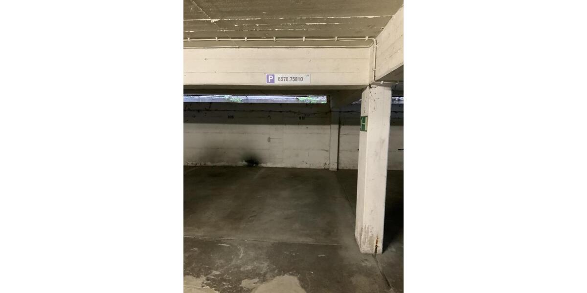 Tiefgaragenplatz ab 01.01.26 zu vermieten zimmer