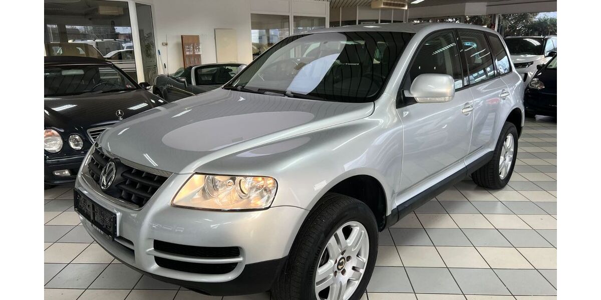 VW Touareg 127.853 km 8.990 &euro; Neuss 41469