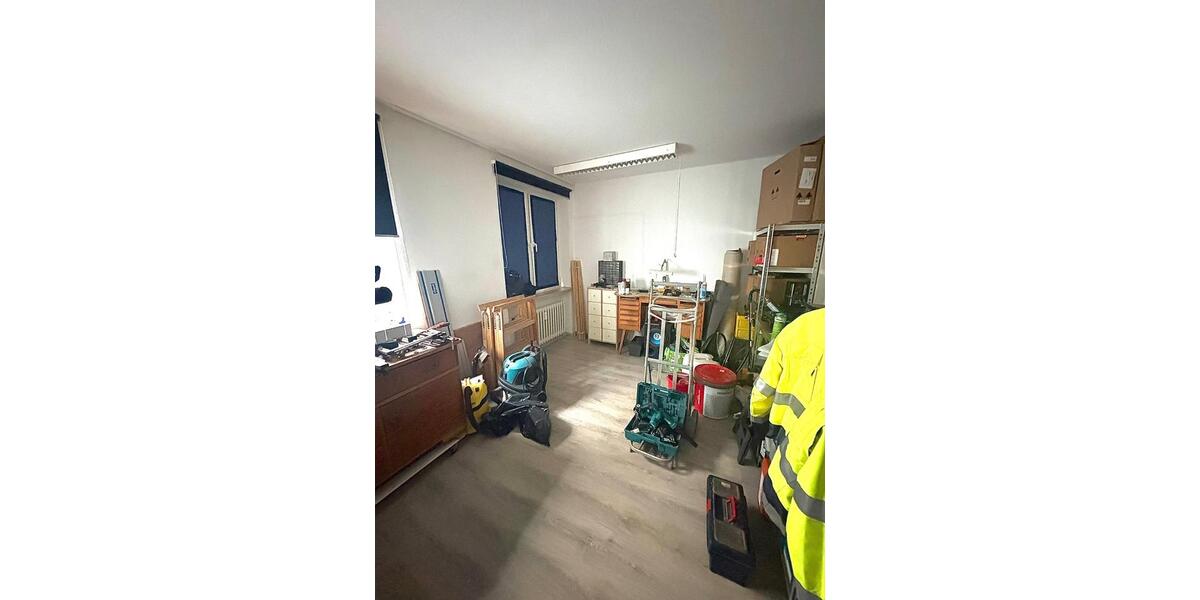 Hobbyraum Atelier oder Lagerraum im Bermudadreieck ! zimmer